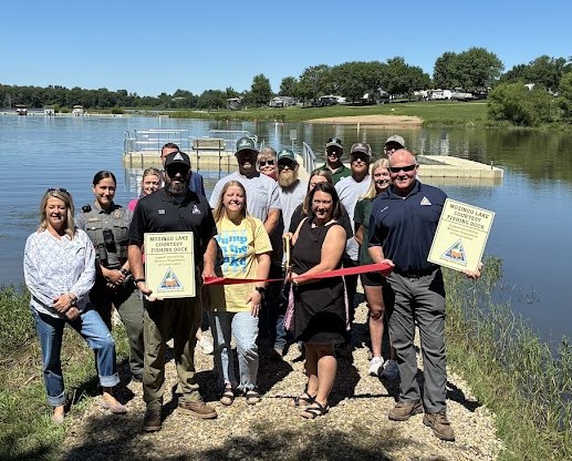 MLRP and MDC staff in front of dock 